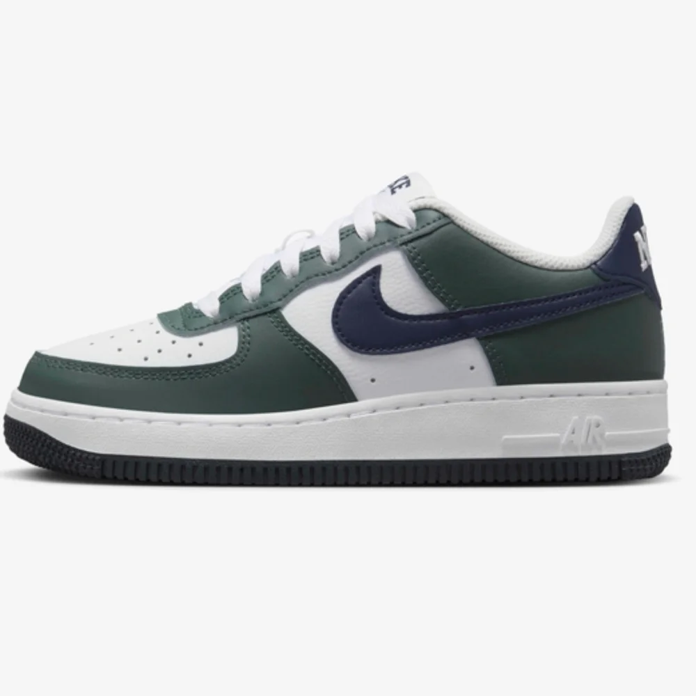 Nike Air Force 1 Low Grade School Lifestyle Shoes (Vintage Green/White/Obsidian)